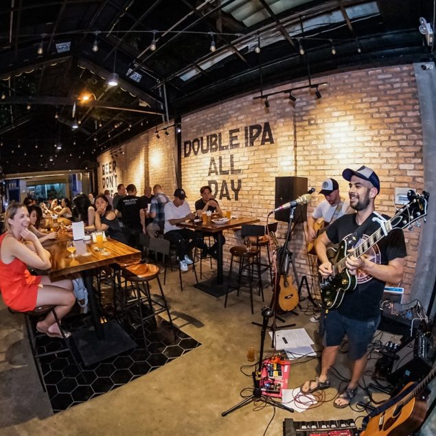 Saigon bar crawl Pasteur Street