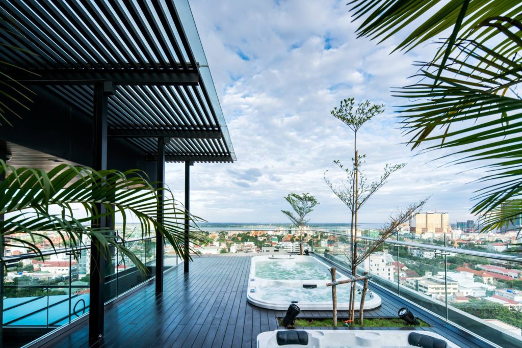 Lumiere Hotel Phnom Penh rooftop jacuzzis