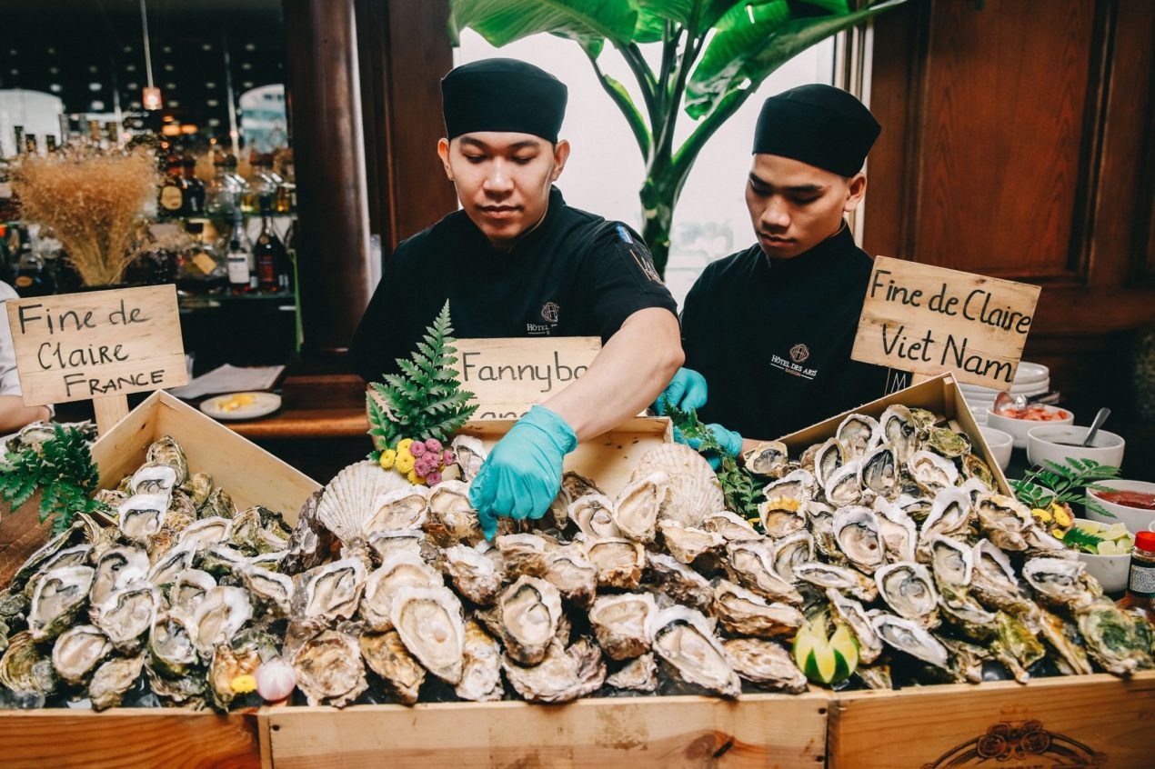 Social Club Saigon Brunch oysters