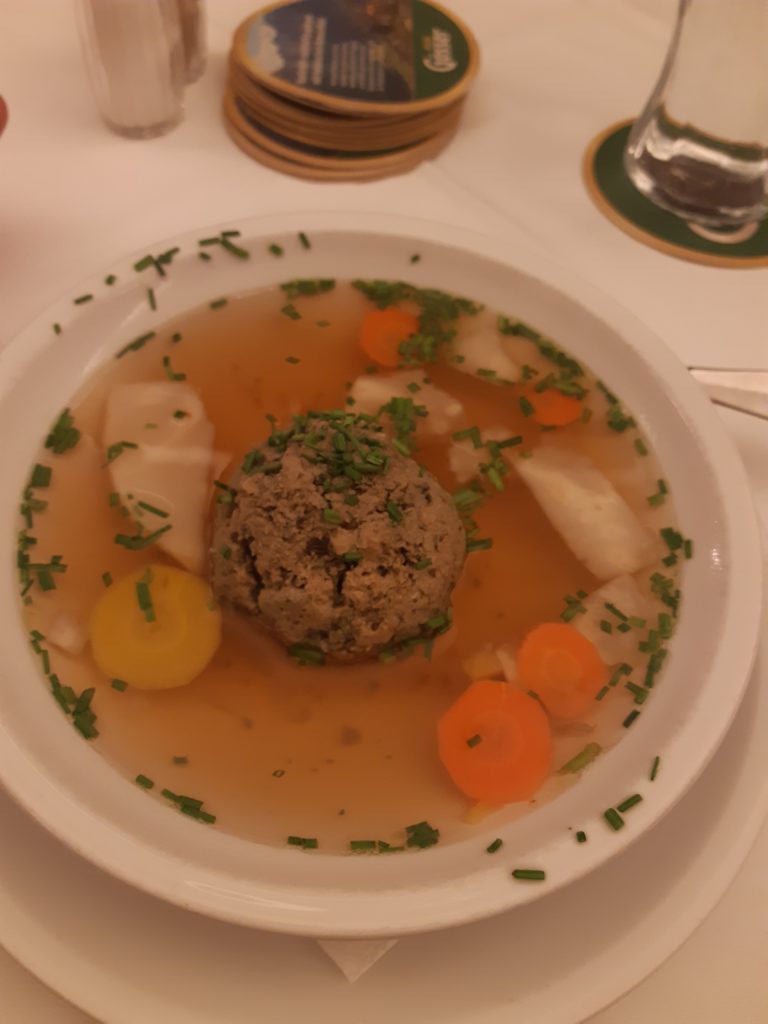 Steman liver dumpling soup