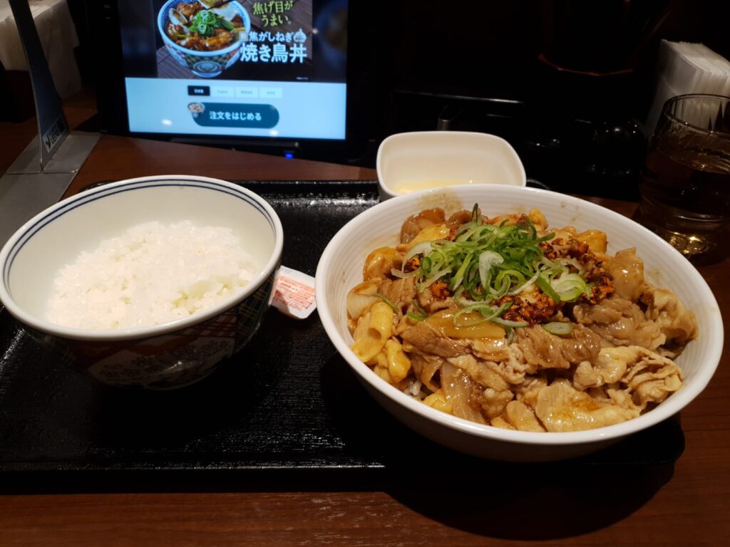 Yoshinoya Stamina Bowl and extra rice