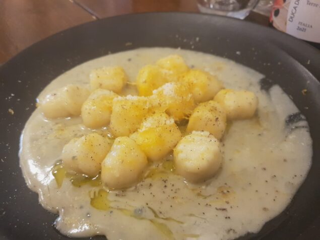 four cheese gnocchi at Dream on Taiga in Osaka