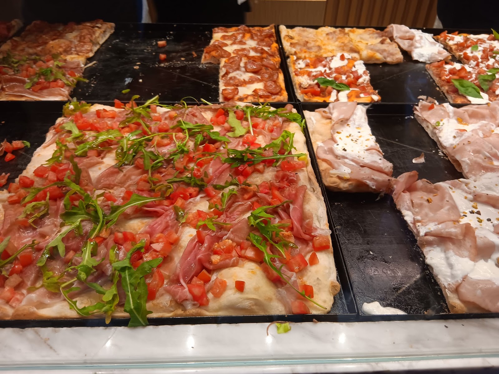 assorted in teglia pizza at Alice Pizza in Wan Chai