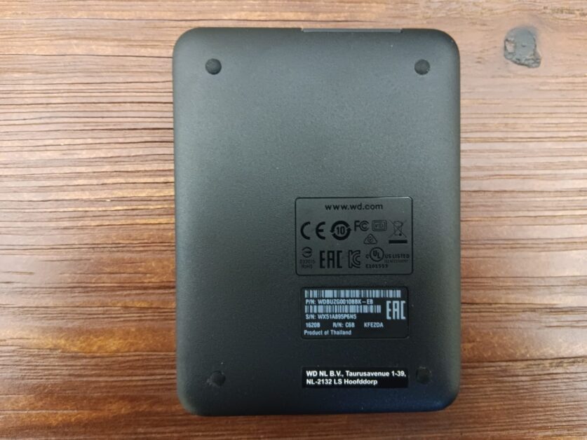 Back of WD Elements portable hard drive