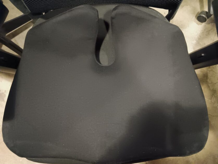 Black pelvic floor seat cushion