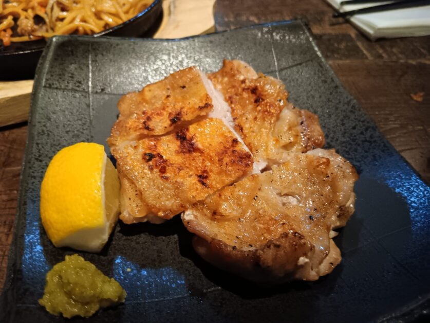 chicken thigh with salt at Uoharu