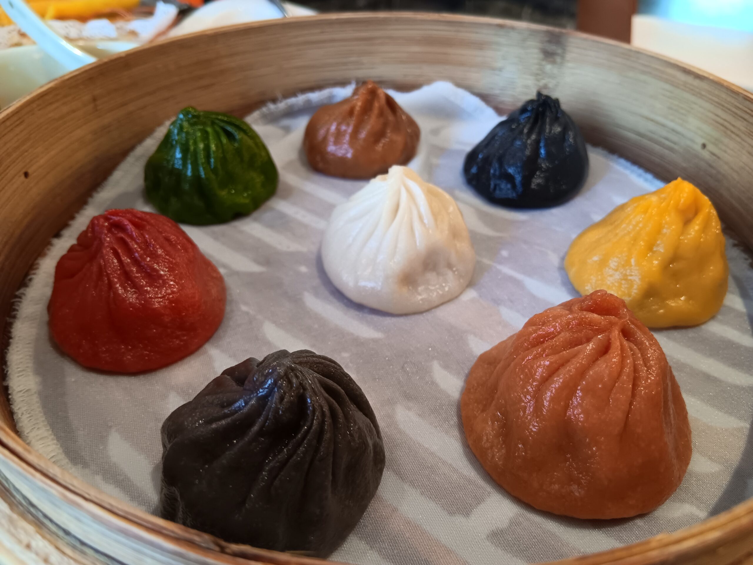 multicolor xiaolongbao at Paradise Dynasty