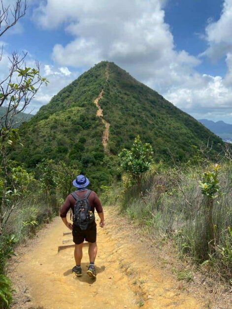 Needle Hill ascent to peak