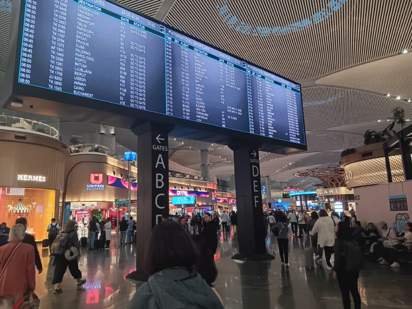 international departures board Istanbul Airport