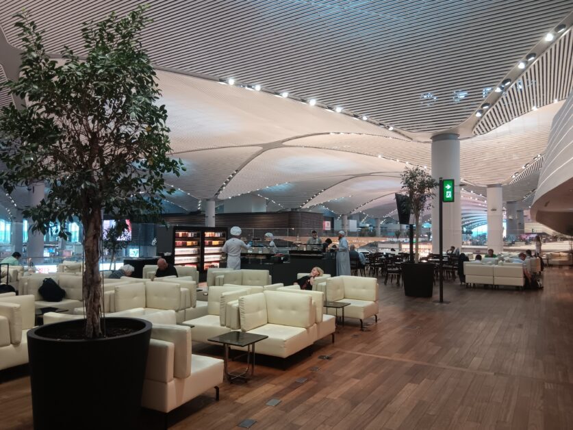 Turkish Airlines lounge main area