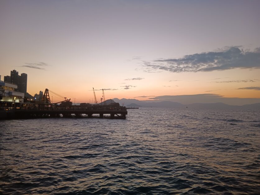 sunset from Hong Kong Island promenade