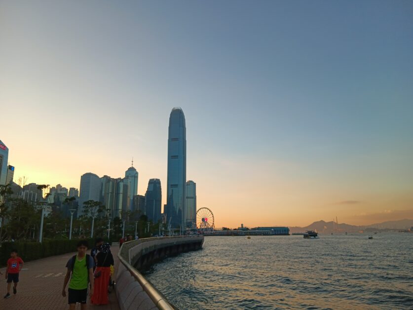 Hong Kong promenade and IFC at sunset