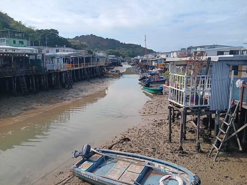 stilted houses in Tai O